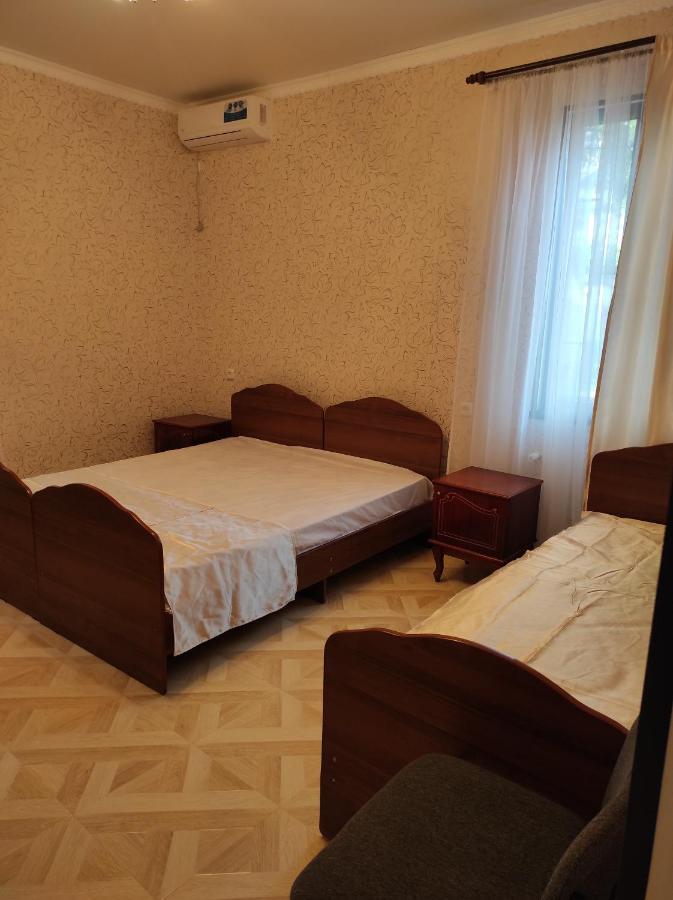 Hotel Гостевой Дом Лума Suchumi Exteriér fotografie